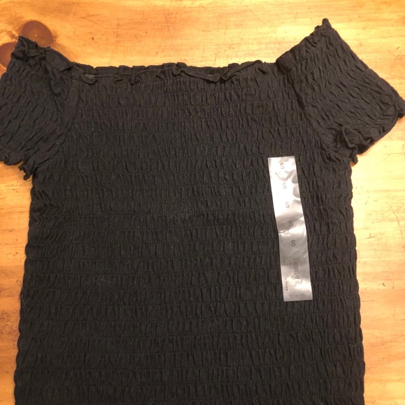 Juniors smocked off the shoulder top, Size Small - Picture 2 of 6